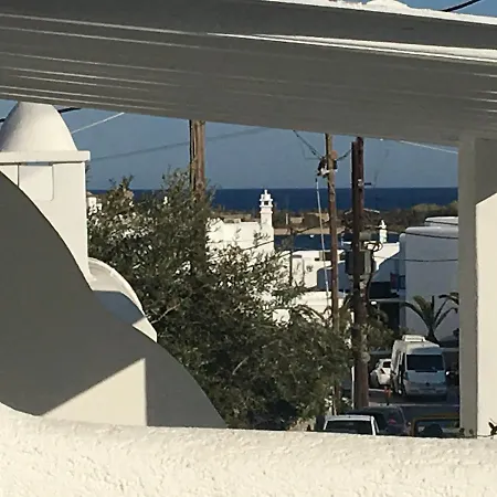 Ξενοδοχείο με διαμερίσματα Mina 4*