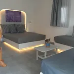 Aparthotel Mina
