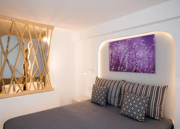 Mina 4* Πλατύς Γιαλός