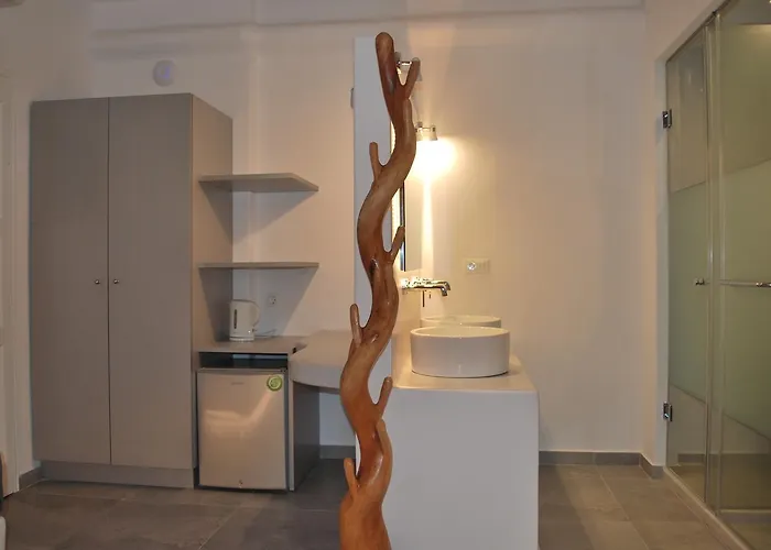 米娜一室公寓酒店 4*